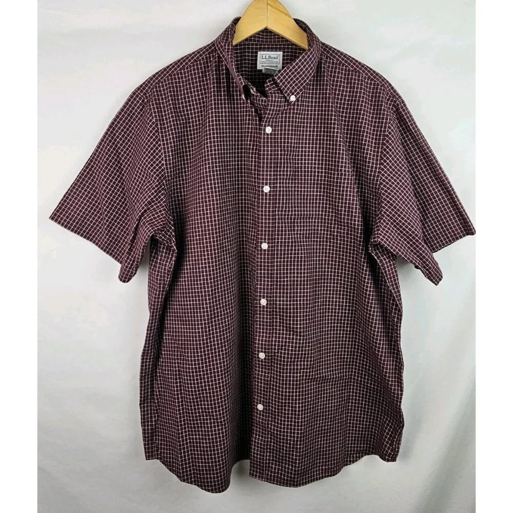 L.L. Bean Men's Shirt Size Large Reg Burgundy Plaid Short Sleeve Button Down Top